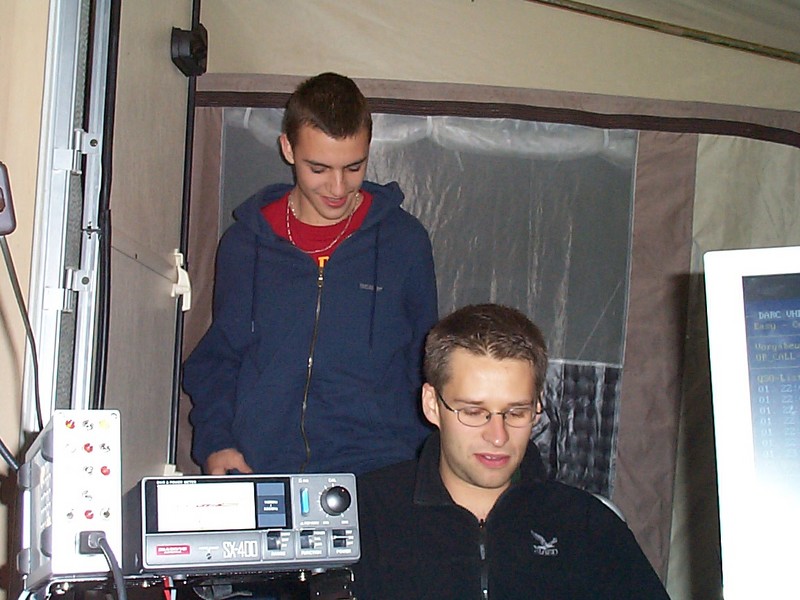 ganz interessiert…